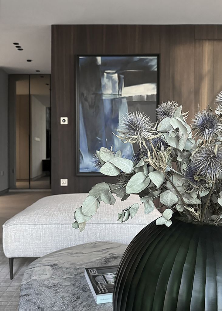 BLACK STONE APARTMENT